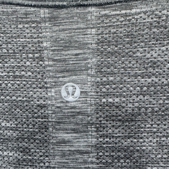 Lululemon Women’s Swiftly Relaxed Long Sleeve Grey Performance Knit - Picture 12 of 12